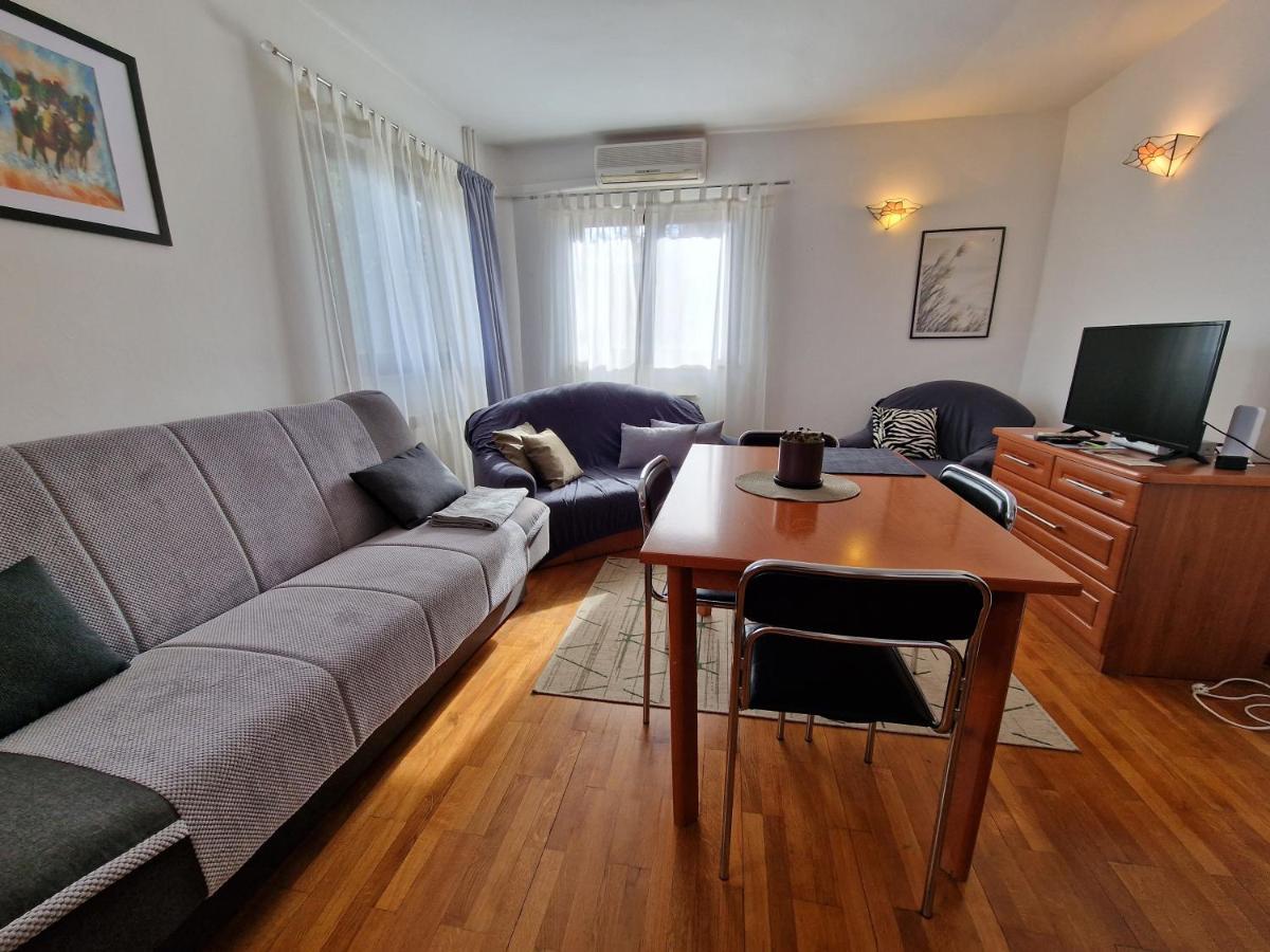 Apartments Katarina - New Renovated Rovinj Exterior foto