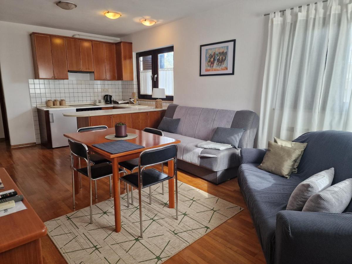 Apartments Katarina - New Renovated Rovinj Exterior foto